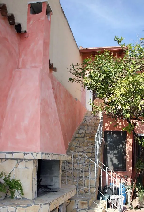 L'Isola Felice Apartment Monserrato